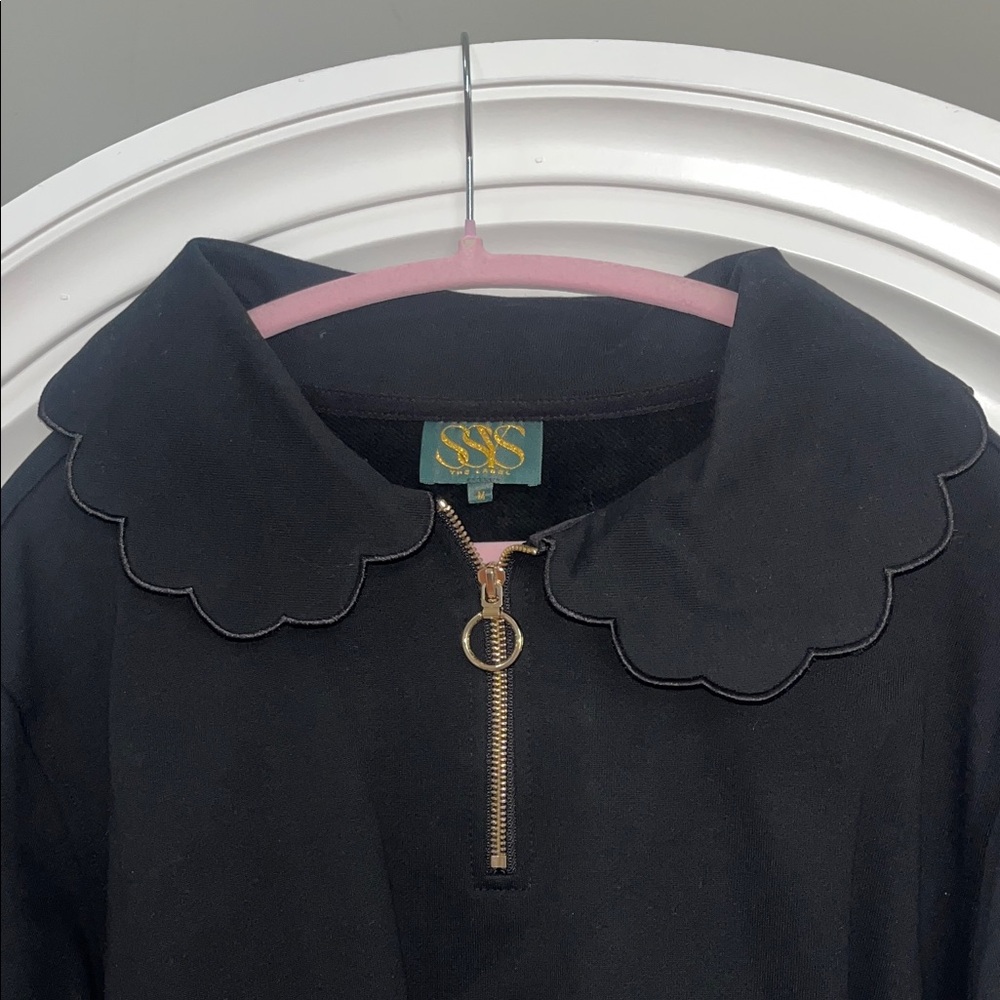 SSYS Black Scallop Zip-Up Women's Sweatshirt NWOT - Picture 7 of 7